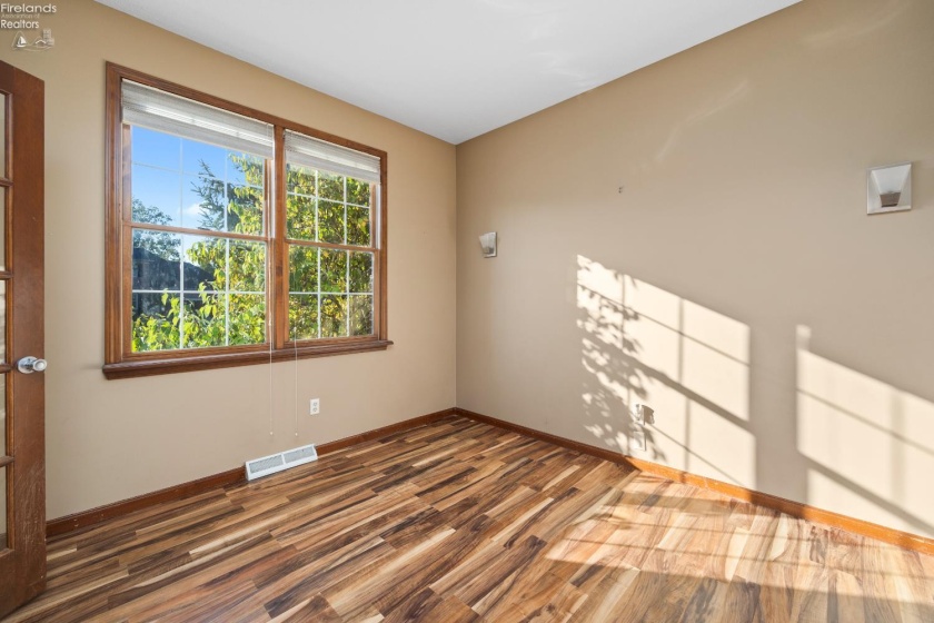 1095 Arrowhead, Vermilion, 44089, 5 Bedrooms Bedrooms, ,5 BathroomsBathrooms,Residential,For Sale,Arrowhead,20254145