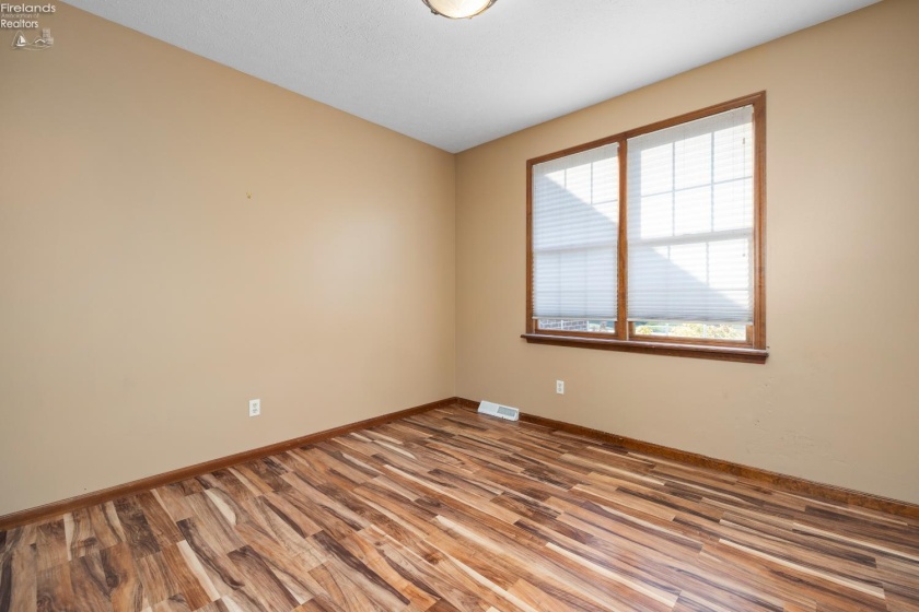 1095 Arrowhead, Vermilion, 44089, 5 Bedrooms Bedrooms, ,5 BathroomsBathrooms,Residential,For Sale,Arrowhead,20254145