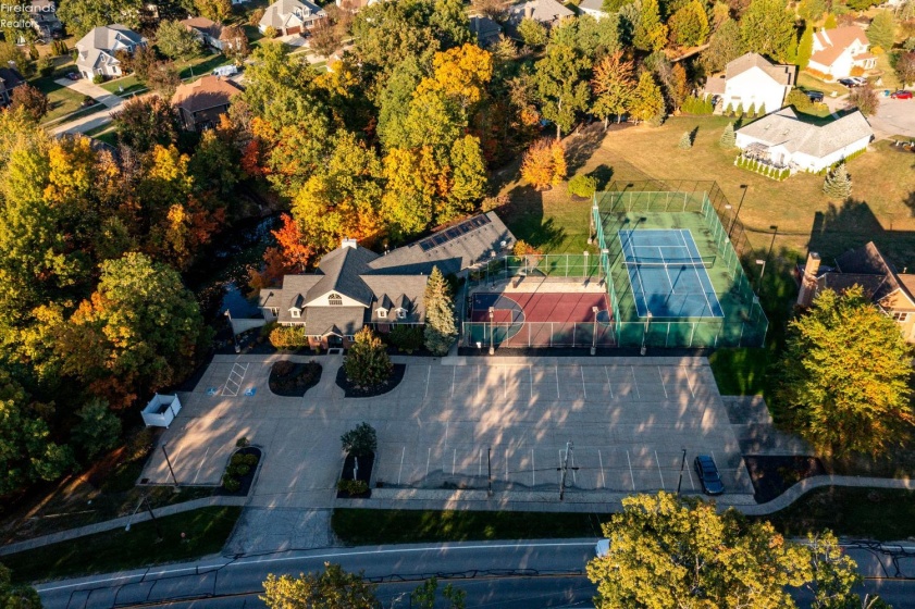 1095 Arrowhead, Vermilion, 44089, 5 Bedrooms Bedrooms, ,5 BathroomsBathrooms,Residential,For Sale,Arrowhead,20254145