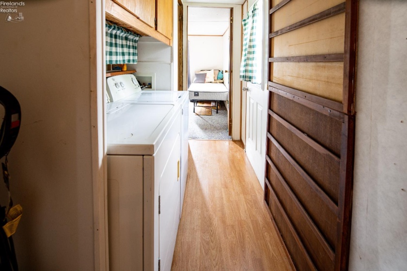 1730 Port Clinton Rd, Fremont, 43420, 1 Bedroom Bedrooms, ,1 BathroomBathrooms,Residential,For Sale,Port Clinton Rd,20253781