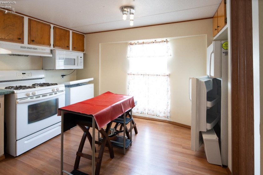 1730 Port Clinton Rd, Fremont, 43420, 1 Bedroom Bedrooms, ,1 BathroomBathrooms,Residential,For Sale,Port Clinton Rd,20253781