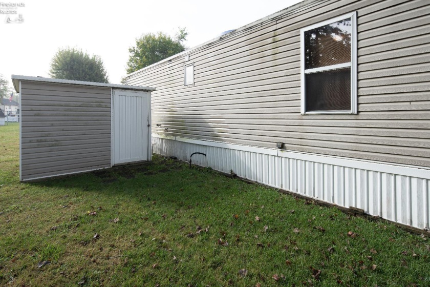 1730 Port Clinton Rd, Fremont, 43420, 1 Bedroom Bedrooms, ,1 BathroomBathrooms,Residential,For Sale,Port Clinton Rd,20253781