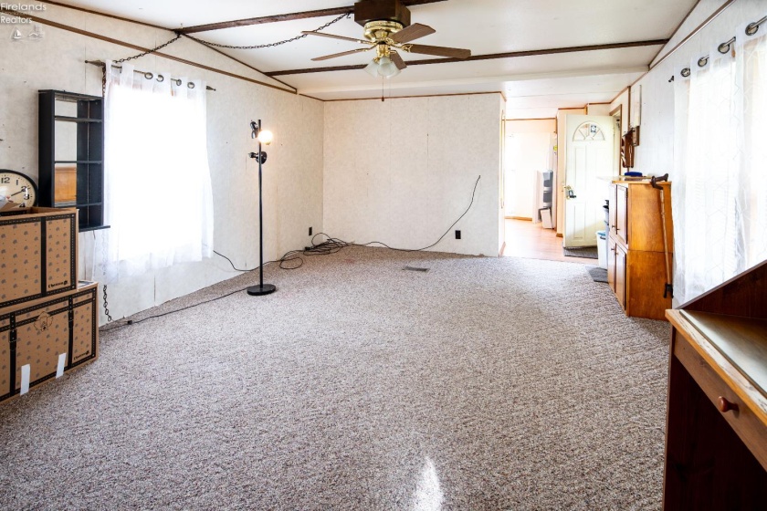 1730 Port Clinton Rd, Fremont, 43420, 1 Bedroom Bedrooms, ,1 BathroomBathrooms,Residential,For Sale,Port Clinton Rd,20253781