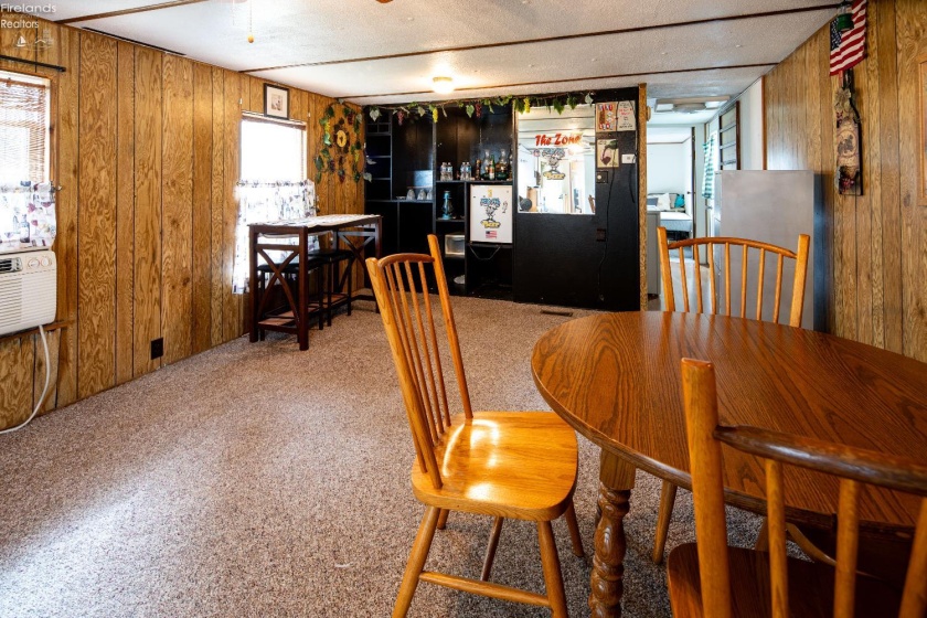 1730 Port Clinton Rd, Fremont, 43420, 1 Bedroom Bedrooms, ,1 BathroomBathrooms,Residential,For Sale,Port Clinton Rd,20253781