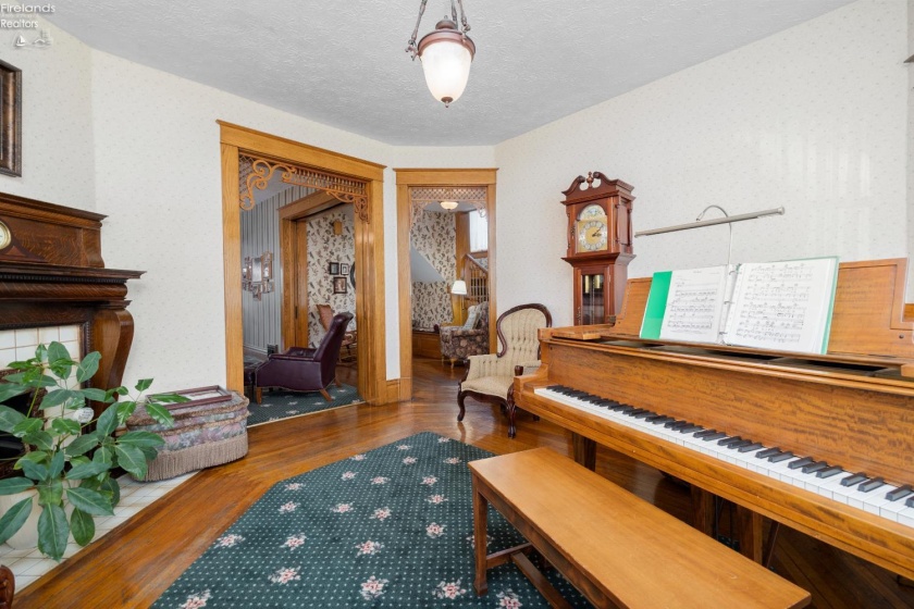 280 Main Street, Norwalk, 44857, 3 Bedrooms Bedrooms, ,2 BathroomsBathrooms,Residential,For Sale,Main,20252557