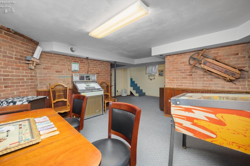 280 Main Street, Norwalk, 44857, 3 Bedrooms Bedrooms, ,2 BathroomsBathrooms,Residential,For Sale,Main,20252557