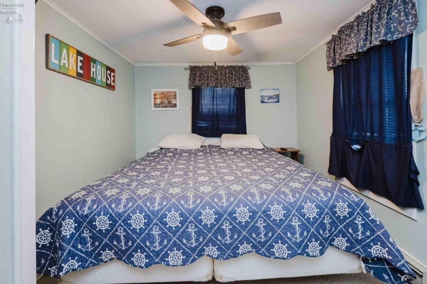 2058 Skyline Drive, Marblehead, 43440, 3 Bedrooms Bedrooms, ,2 BathroomsBathrooms,Residential,For Sale,Skyline,20253997