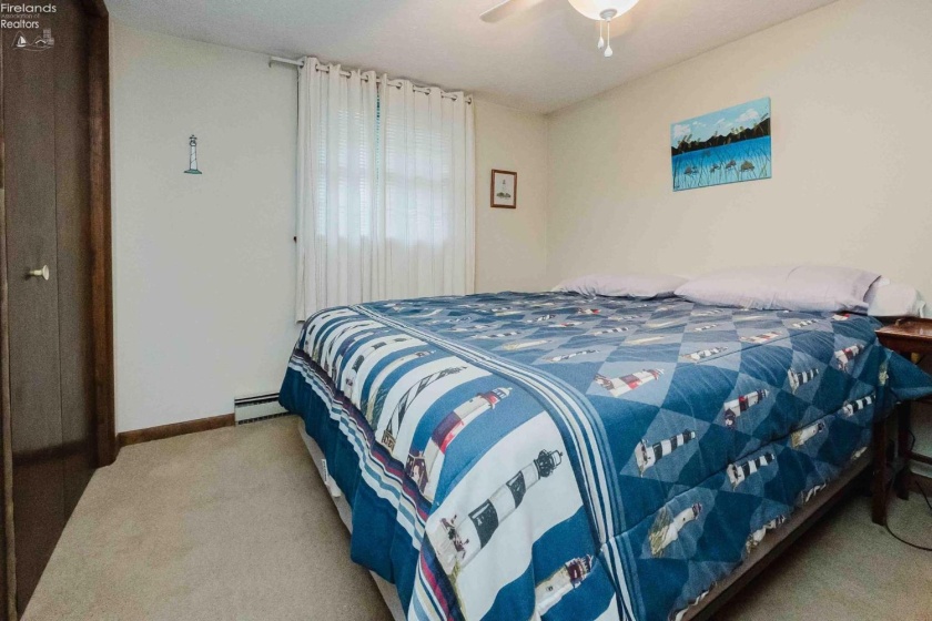 2058 Skyline Drive, Marblehead, 43440, 3 Bedrooms Bedrooms, ,2 BathroomsBathrooms,Residential,For Sale,Skyline,20253997