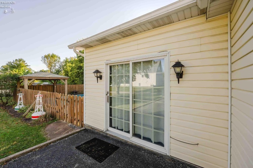 2058 Skyline Drive, Marblehead, 43440, 3 Bedrooms Bedrooms, ,2 BathroomsBathrooms,Residential,For Sale,Skyline,20253997