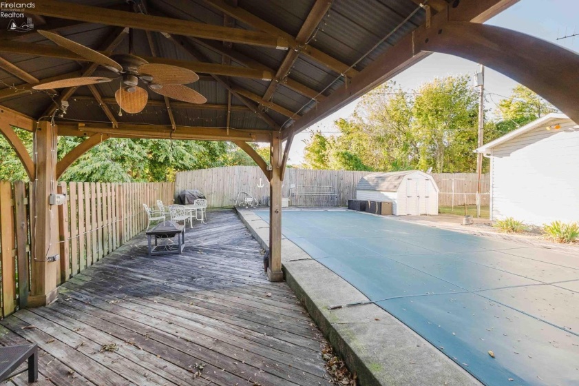 2058 Skyline Drive, Marblehead, 43440, 3 Bedrooms Bedrooms, ,2 BathroomsBathrooms,Residential,For Sale,Skyline,20253997