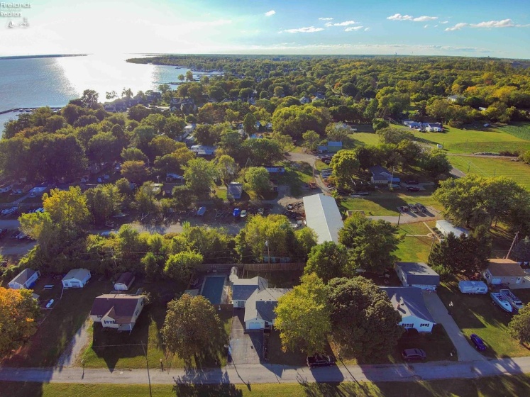 2058 Skyline Drive, Marblehead, 43440, 3 Bedrooms Bedrooms, ,2 BathroomsBathrooms,Residential,For Sale,Skyline,20253997