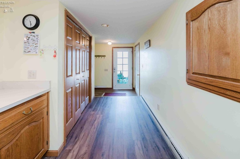 2058 Skyline Drive, Marblehead, 43440, 3 Bedrooms Bedrooms, ,2 BathroomsBathrooms,Residential,For Sale,Skyline,20253997