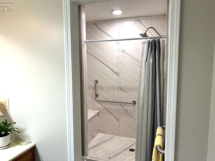 121 Leisure Lane, Norwalk, 44857, 2 Bedrooms Bedrooms, ,2 BathroomsBathrooms,Residential,For Sale,Leisure Lane,20253984