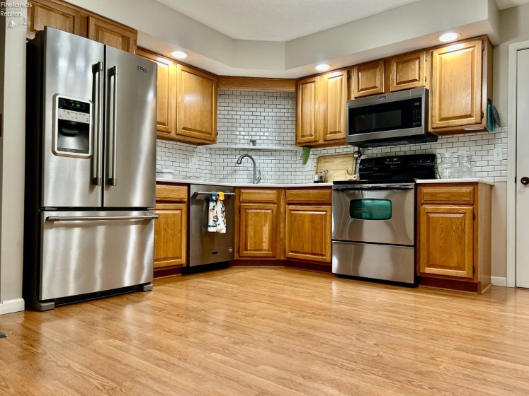 121 Leisure Lane, Norwalk, 44857, 2 Bedrooms Bedrooms, ,2 BathroomsBathrooms,Residential,For Sale,Leisure Lane,20253984