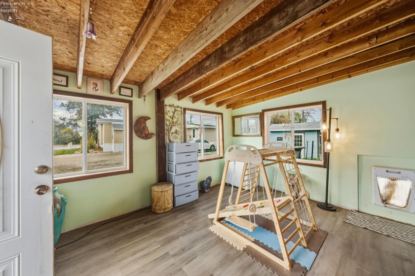 265 Meachem Road, Port Clinton, 43452, 2 Bedrooms Bedrooms, ,1 BathroomBathrooms,Residential,For Sale,Meachem,20254378