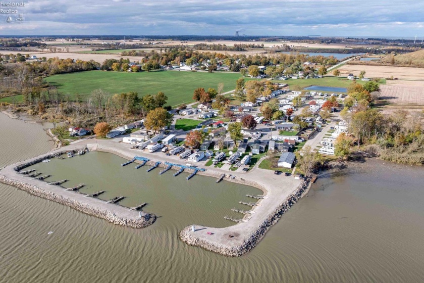 265 Meachem Road, Port Clinton, 43452, 2 Bedrooms Bedrooms, ,1 BathroomBathrooms,Residential,For Sale,Meachem,20254378