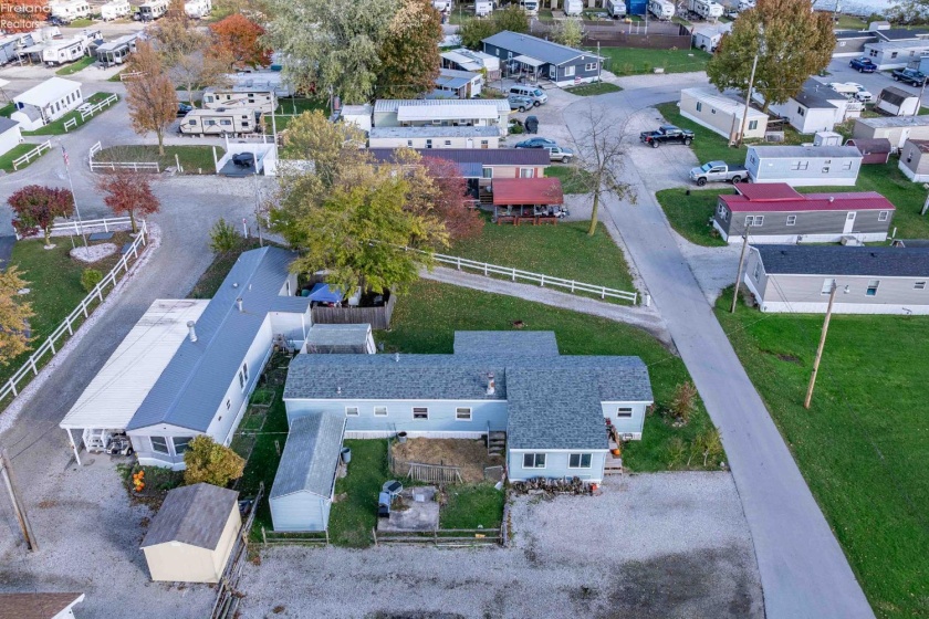 265 Meachem Road, Port Clinton, 43452, 2 Bedrooms Bedrooms, ,1 BathroomBathrooms,Residential,For Sale,Meachem,20254378