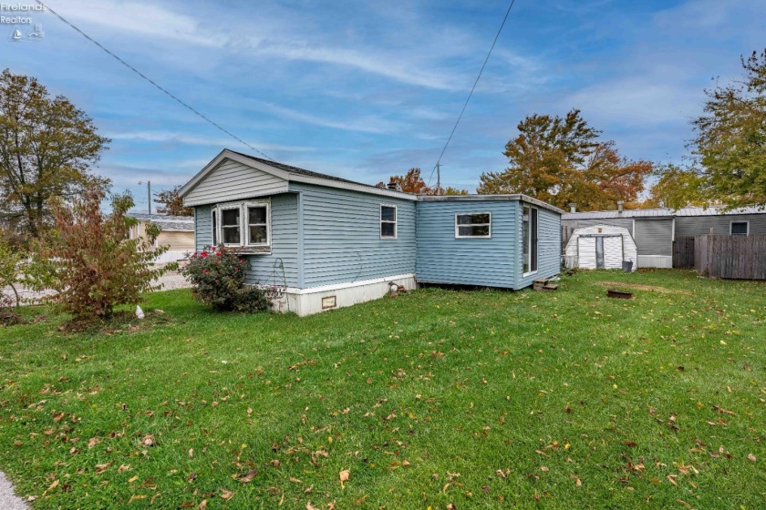 265 Meachem Road, Port Clinton, 43452, 2 Bedrooms Bedrooms, ,1 BathroomBathrooms,Residential,For Sale,Meachem,20254378