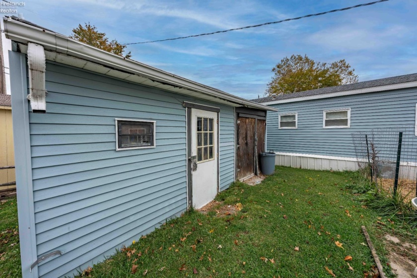 265 Meachem Road, Port Clinton, 43452, 2 Bedrooms Bedrooms, ,1 BathroomBathrooms,Residential,For Sale,Meachem,20254378