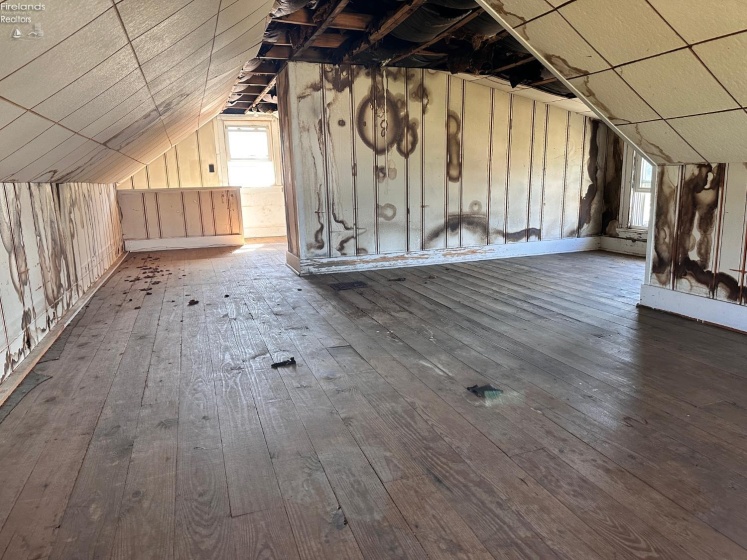 140 Hobson Street, Bellevue, 44811, 3 Bedrooms Bedrooms, ,1 BathroomBathrooms,Residential,For Sale,Hobson,20254129