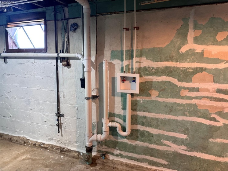 140 Hobson Street, Bellevue, 44811, 3 Bedrooms Bedrooms, ,1 BathroomBathrooms,Residential,For Sale,Hobson,20254129