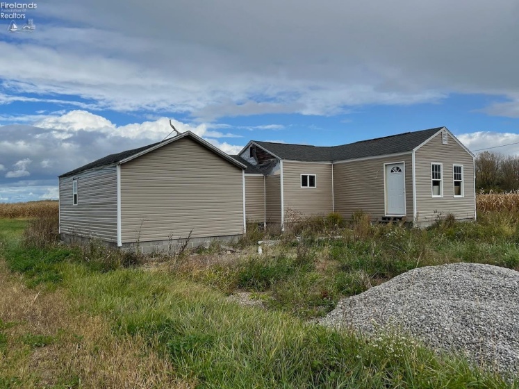 3850 County Road 231, Fremont, 43420, 2 Bedrooms Bedrooms, ,1 BathroomBathrooms,Residential,For Sale,County Road 231,20254278