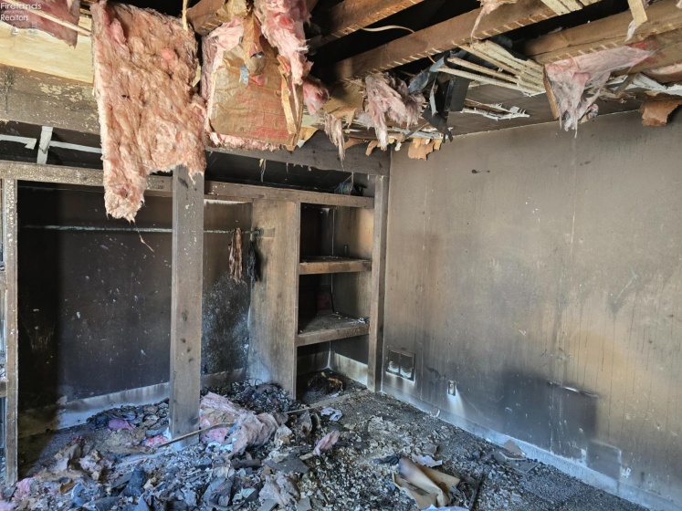 522 Jefferson Street, Sandusky, 44870, 3 Bedrooms Bedrooms, ,2 BathroomsBathrooms,Residential,For Sale,Jefferson,20254020