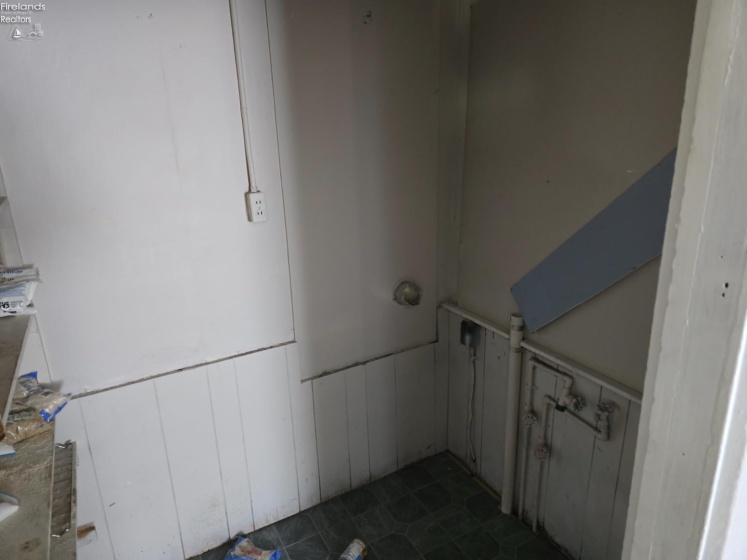 522 Jefferson Street, Sandusky, 44870, 3 Bedrooms Bedrooms, ,2 BathroomsBathrooms,Residential,For Sale,Jefferson,20254020