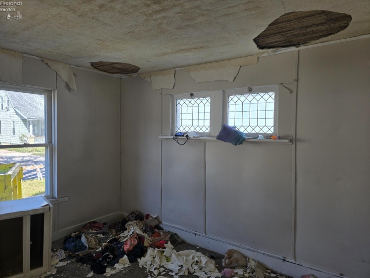 522 Jefferson Street, Sandusky, 44870, 3 Bedrooms Bedrooms, ,2 BathroomsBathrooms,Residential,For Sale,Jefferson,20254020