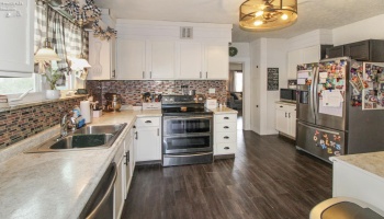 424 Monroe Street, Port Clinton, 43452, 4 Bedrooms Bedrooms, ,2 BathroomsBathrooms,Residential,For Sale,Monroe,20254405 424 Monroe Street, Port Clinton, 43452, 4 Bedrooms Bedrooms, ,2 BathroomsBathrooms,Residential,For Sale,Monroe,20254405