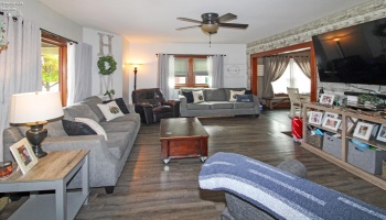 424 Monroe Street, Port Clinton, 43452, 4 Bedrooms Bedrooms, ,2 BathroomsBathrooms,Residential,For Sale,Monroe,20254405 424 Monroe Street, Port Clinton, 43452, 4 Bedrooms Bedrooms, ,2 BathroomsBathrooms,Residential,For Sale,Monroe,20254405