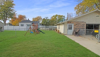 424 Monroe Street, Port Clinton, 43452, 4 Bedrooms Bedrooms, ,2 BathroomsBathrooms,Residential,For Sale,Monroe,20254405 424 Monroe Street, Port Clinton, 43452, 4 Bedrooms Bedrooms, ,2 BathroomsBathrooms,Residential,For Sale,Monroe,20254405