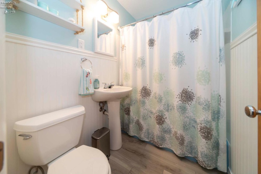 2078 Willow Cove Drive, Marblehead, 43440, 2 Bedrooms Bedrooms, ,1 BathroomBathrooms,Residential,For Sale,Willow Cove,20254042