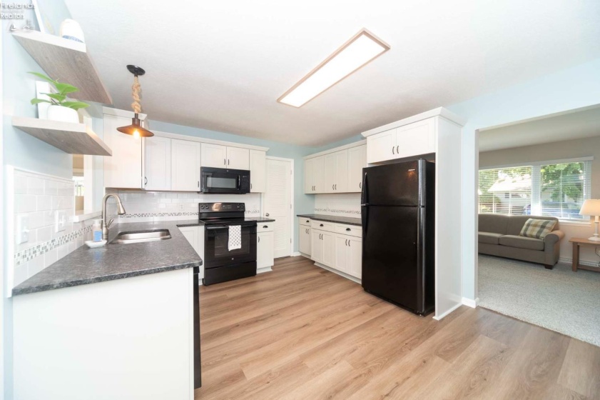 2078 Willow Cove Drive, Marblehead, 43440, 2 Bedrooms Bedrooms, ,1 BathroomBathrooms,Residential,For Sale,Willow Cove,20254042