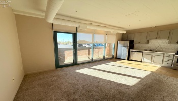 401 Shoreline Drive, Sandusky, 44870, 2 Bedrooms Bedrooms, ,2 BathroomsBathrooms,Residential,For Sale,Shoreline,20254167