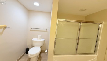 401 Shoreline Drive, Sandusky, 44870, 2 Bedrooms Bedrooms, ,2 BathroomsBathrooms,Residential,For Sale,Shoreline,20254167