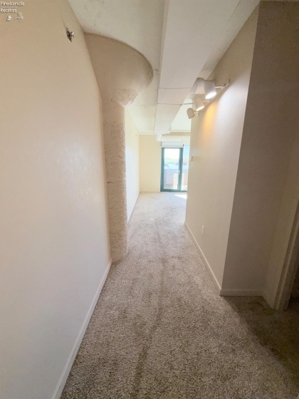 401 Shoreline Drive, Sandusky, 44870, 2 Bedrooms Bedrooms, ,2 BathroomsBathrooms,Residential,For Sale,Shoreline,20254167