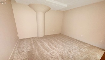 401 Shoreline Drive, Sandusky, 44870, 2 Bedrooms Bedrooms, ,2 BathroomsBathrooms,Residential,For Sale,Shoreline,20254167