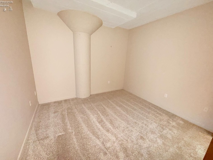 401 Shoreline Drive, Sandusky, 44870, 2 Bedrooms Bedrooms, ,2 BathroomsBathrooms,Residential,For Sale,Shoreline,20254167