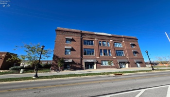 401 Shoreline Drive, Sandusky, 44870, 2 Bedrooms Bedrooms, ,2 BathroomsBathrooms,Residential,For Sale,Shoreline,20254167