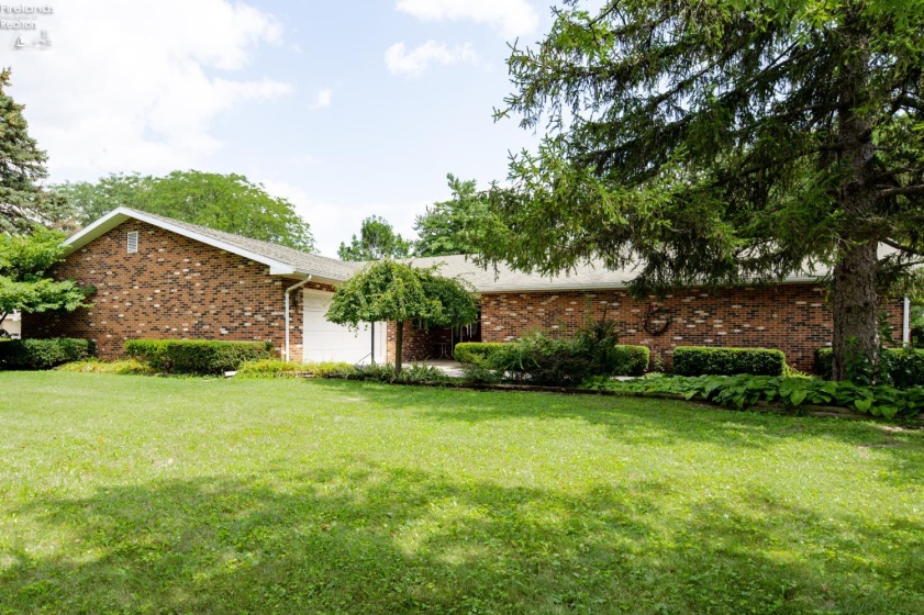 515 Everett Road, Fremont, 43420, 3 Bedrooms Bedrooms, ,3 BathroomsBathrooms,Residential,For Sale,Everett,20252936