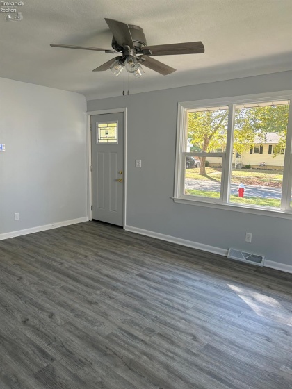 1648 Oakmont Lane, Sandusky, 44870, 3 Bedrooms Bedrooms, ,1 BathroomBathrooms,Residential,For Sale,Oakmont Lane,20253977