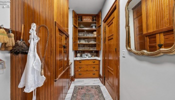 610 Washington Street, Sandusky, 44870, 6 Bedrooms Bedrooms, ,3 BathroomsBathrooms,Residential,For Sale,Washington,20254175