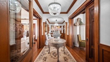 610 Washington Street, Sandusky, 44870, 6 Bedrooms Bedrooms, ,3 BathroomsBathrooms,Residential,For Sale,Washington,20254175