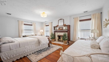 610 Washington Street, Sandusky, 44870, 6 Bedrooms Bedrooms, ,3 BathroomsBathrooms,Residential,For Sale,Washington,20254175