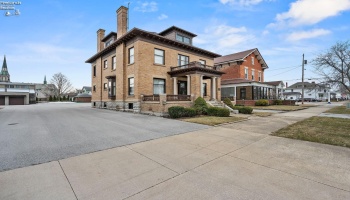 610 Washington Street, Sandusky, 44870, 6 Bedrooms Bedrooms, ,3 BathroomsBathrooms,Residential,For Sale,Washington,20254175