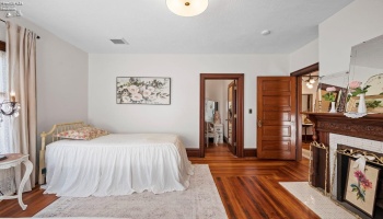 610 Washington Street, Sandusky, 44870, 6 Bedrooms Bedrooms, ,3 BathroomsBathrooms,Residential,For Sale,Washington,20254175