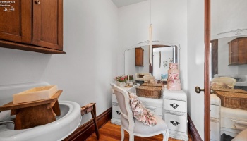 610 Washington Street, Sandusky, 44870, 6 Bedrooms Bedrooms, ,3 BathroomsBathrooms,Residential,For Sale,Washington,20254175