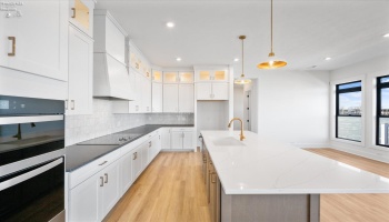 8335 Reserve Way, Marblehead, 43440, 5 Bedrooms Bedrooms, ,5 BathroomsBathrooms,Residential,For Sale,Reserve,20252475 8335 Reserve Way, Marblehead, 43440, 5 Bedrooms Bedrooms, ,5 BathroomsBathrooms,Residential,For Sale,Reserve,20252475