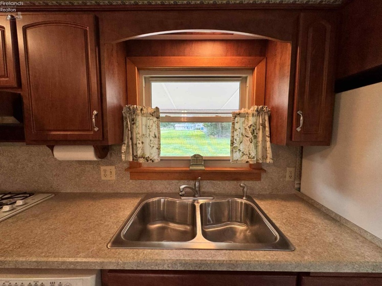 6704 Parker Road, Castalia, 44824, 3 Bedrooms Bedrooms, ,2 BathroomsBathrooms,Residential,For Sale,Parker,20254220